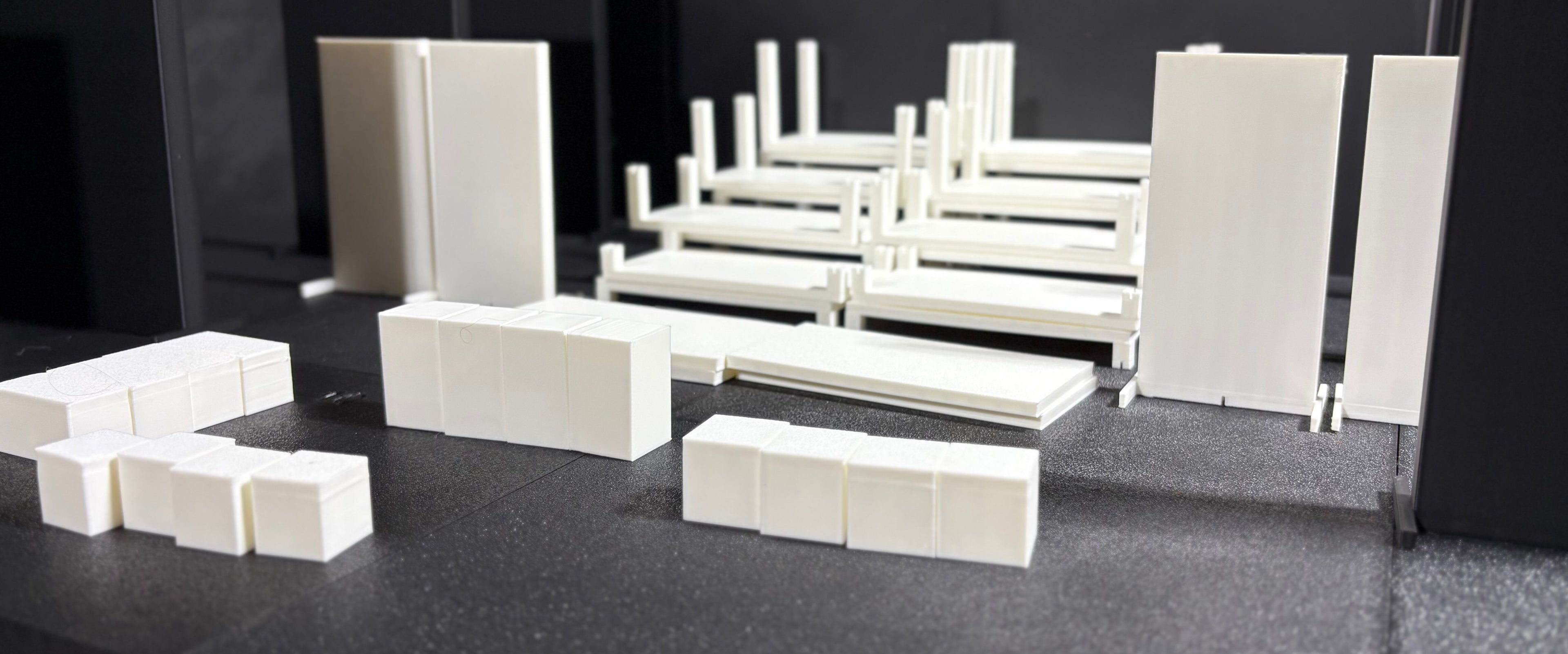 Scenic Items & Accessories